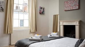 Iron/ironing board, free WiFi, linens