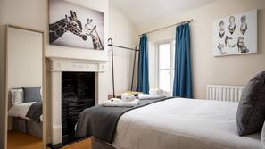 Iron/ironing board, free WiFi, linens