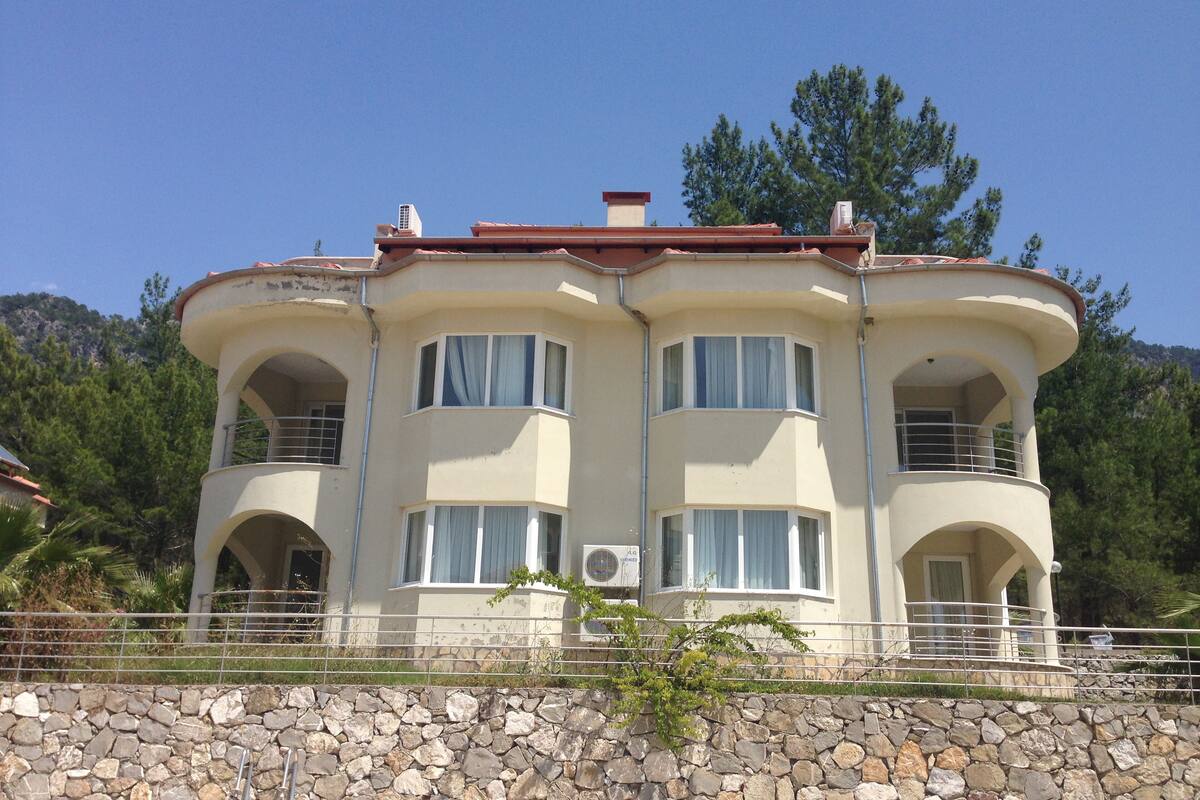 Infinity Lakeside Villa 2020 Room Prices Deals Reviews Expedia