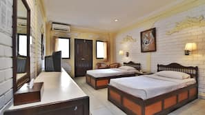 7 bedrooms, WiFi