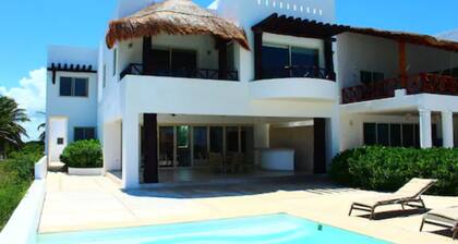 Iz Cay Luxury Ocean Front Villa