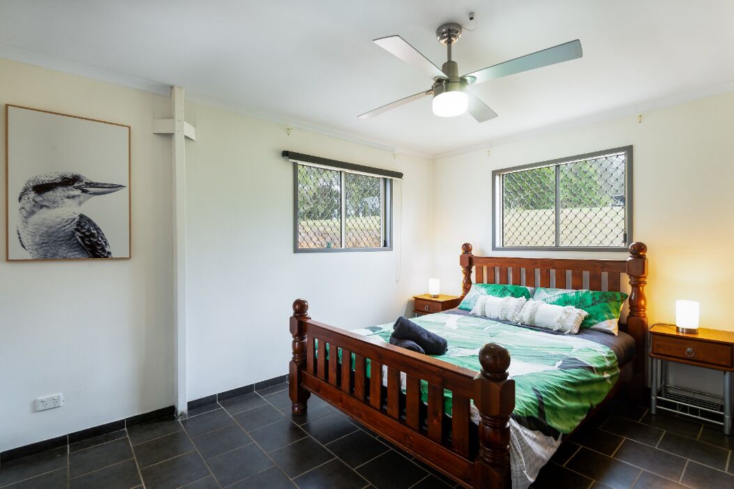 The Bucca Hideaway - Bush & Beach Experience