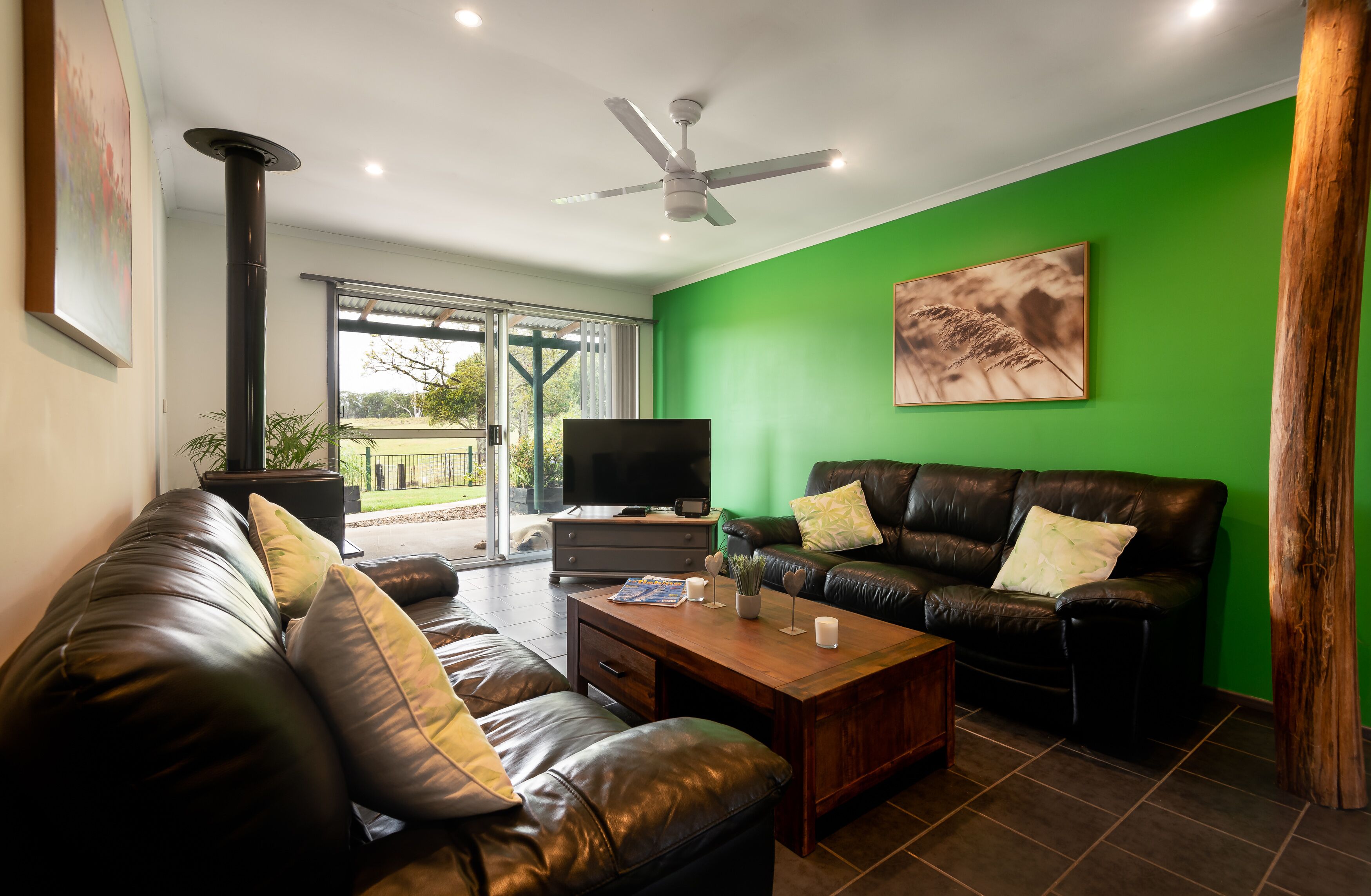 The Bucca Hideaway - Bush & Beach Experience