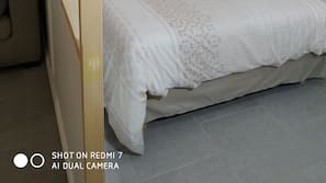 1 bedroom, linens