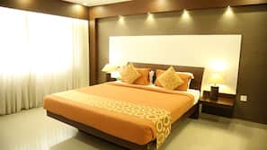 Desk, iron/ironing board, rollaway beds, free WiFi