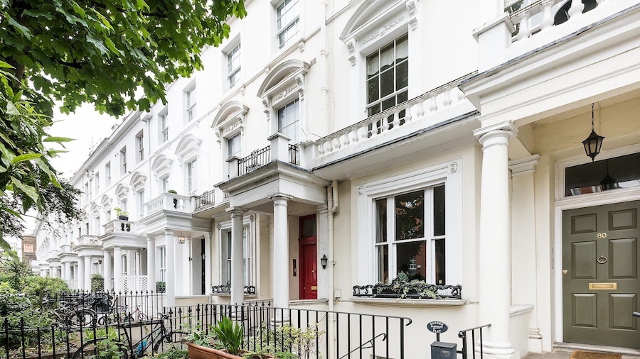 Distinctive Kensington 1-bed flat