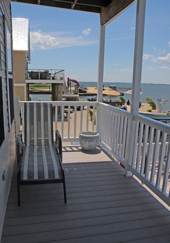 Unique & spacious house with boat docks in Tuckerton beach, NJ