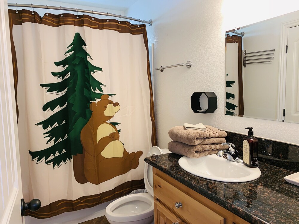 Charming Cottage Beautiful Views Wifi Gas Fireplace Master With Cal King Bed In Big Bear Lake Hotel Rates Reviews On Orbitz