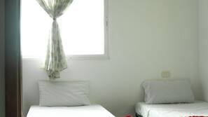 Minibar, individually decorated, individually furnished, rollaway beds