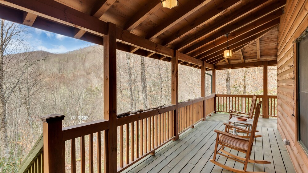 Cabin in the mountains with creek and elk located in Maggie Valley, NC.