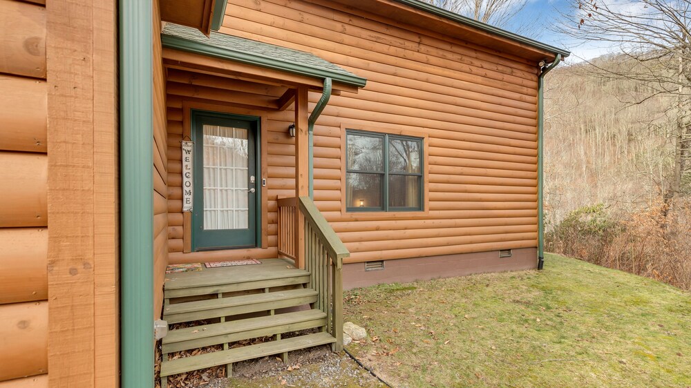 Cabin in the mountains with creek and elk located in Maggie Valley, NC.