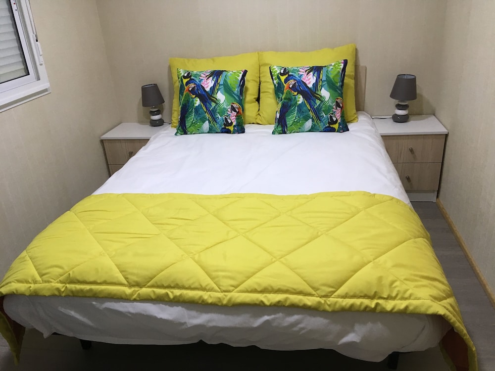 Photo - Urban Art by Campigir