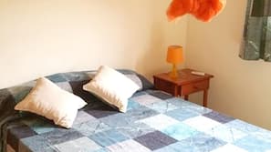 3 bedrooms, iron/ironing board, free WiFi