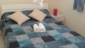 3 bedrooms, iron/ironing board, free WiFi