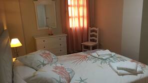 2 Schlafzimmer, Bügeleisen/Bügelbrett, WLAN, Bettwäsche