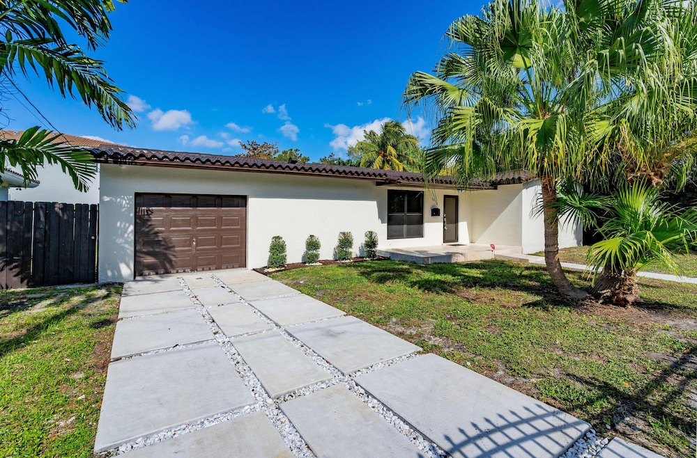 Luxury Villa Miami Shores