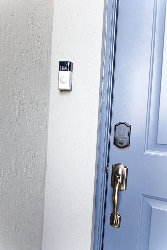 Nice full House 4/3 Miami Lakes area. Close to Miami and Ft Lauderdale. (10 ppl)