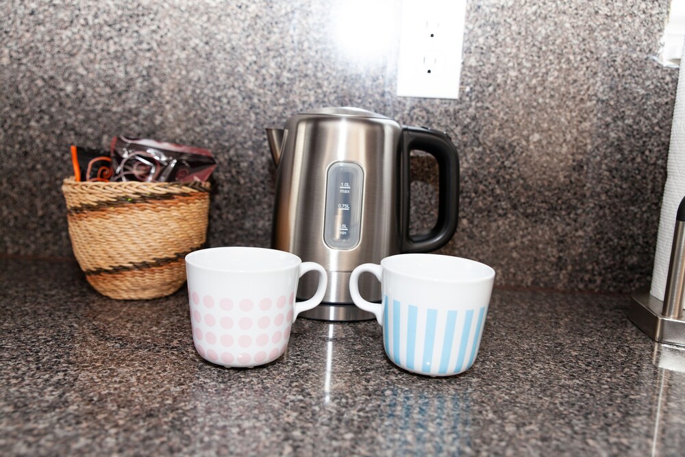 Nice full House 4/3 Miami Lakes area. Close to Miami and Ft Lauderdale. (10 ppl)