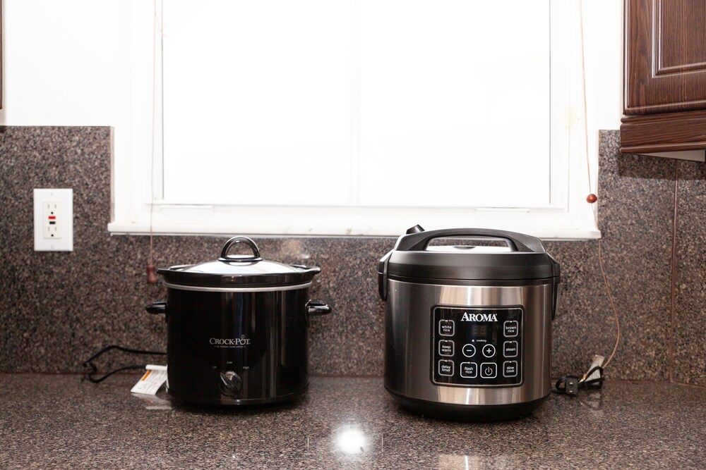 Nice full House 4/3 Miami Lakes area. Close to Miami and Ft Lauderdale. (10 ppl)