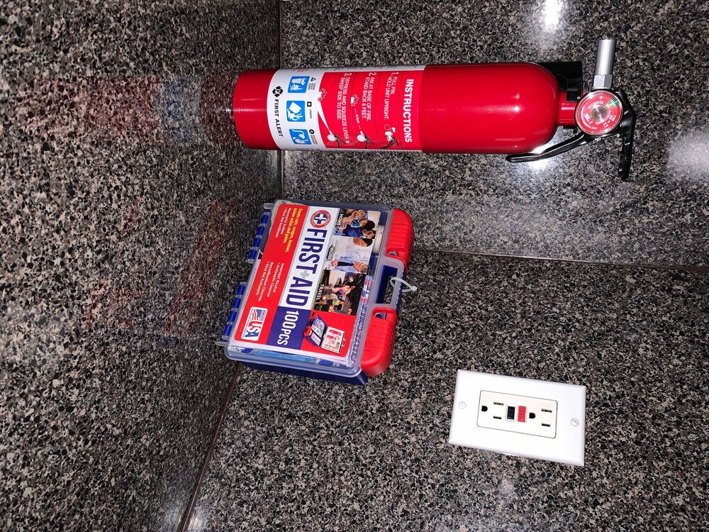 Nice full House 4/3 Miami Lakes area. Close to Miami and Ft Lauderdale. (10 ppl)