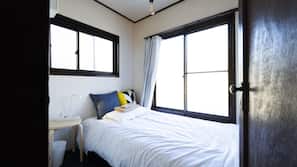 3 bedrooms, iron/ironing board, free WiFi