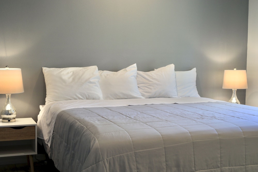 4 Star Hotels