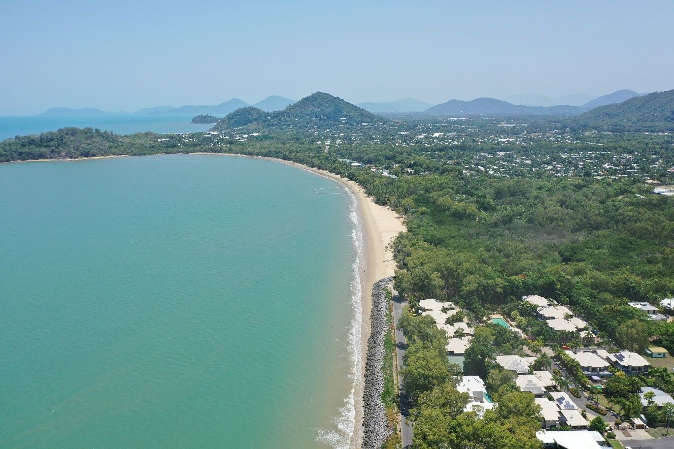 Top Floor Beachside Apartment With Pool View!