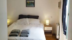 1 chambre, fer et planche à repasser, Wi-Fi, draps fournis
