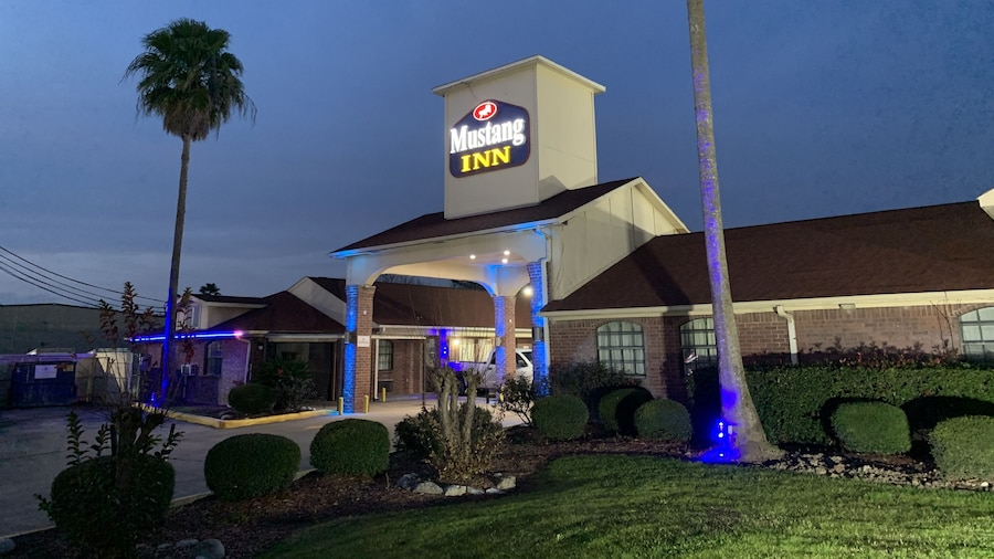 Mustang Inn