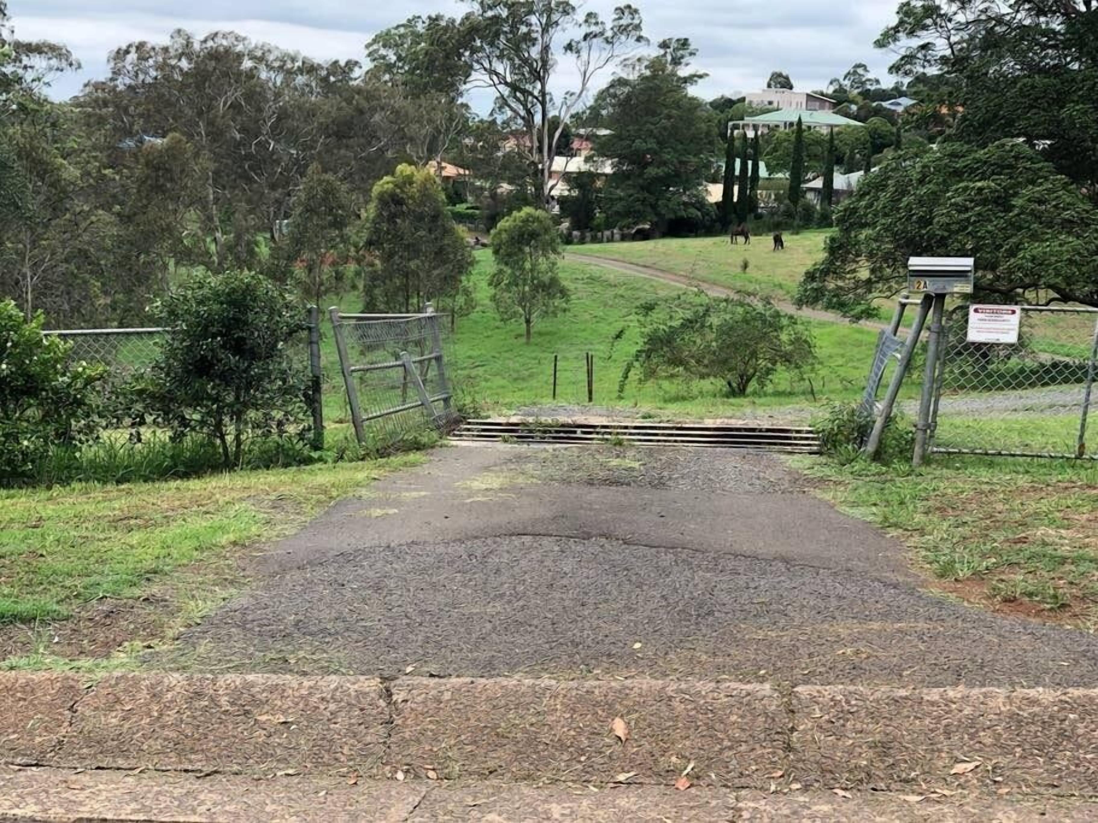 Hollow Tree Farm - Peace and Quiet on 30 Acres Right in Toowoomba