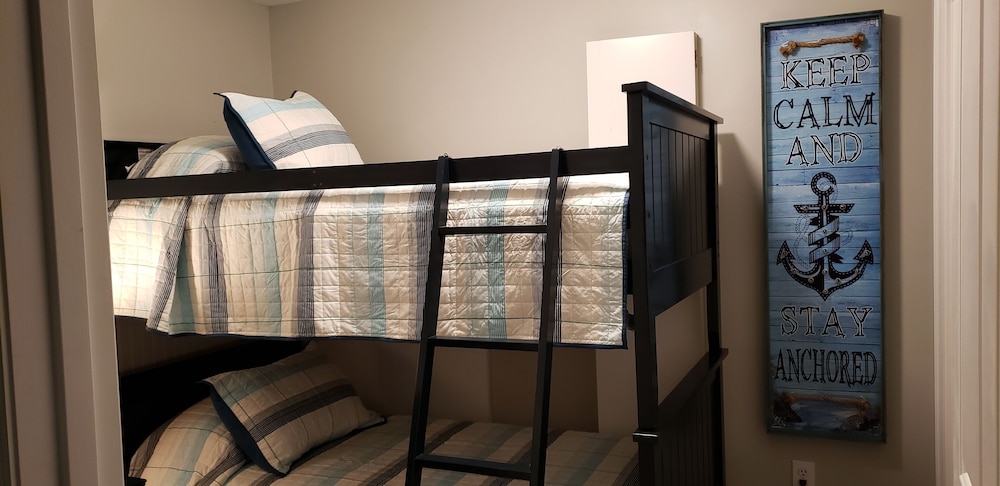 Welcome to Waterway Getaway-Your home away from home! Newly