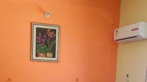 Individually furnished, free WiFi, linens