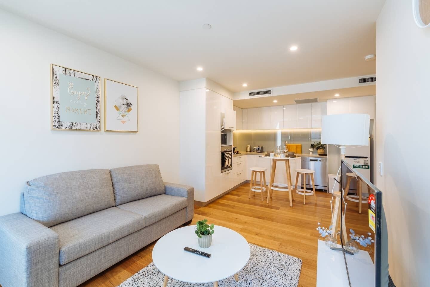 Brand New 1 Bed Apt in the Heart of Southbank