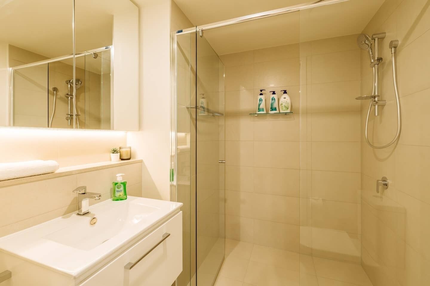 Brand New 1 Bed Apt in the Heart of Southbank