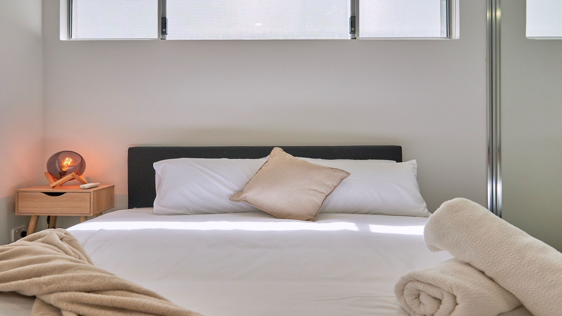 Cozy & Central Apt at Garden City - Free Wifi