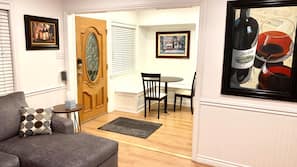 2 bedrooms, Internet