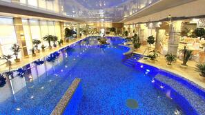 室內泳池