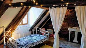 2 chambres, fer et planche à repasser, draps fournis