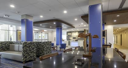 Holiday Inn Express And Suites Staunton, an IHG Hotel