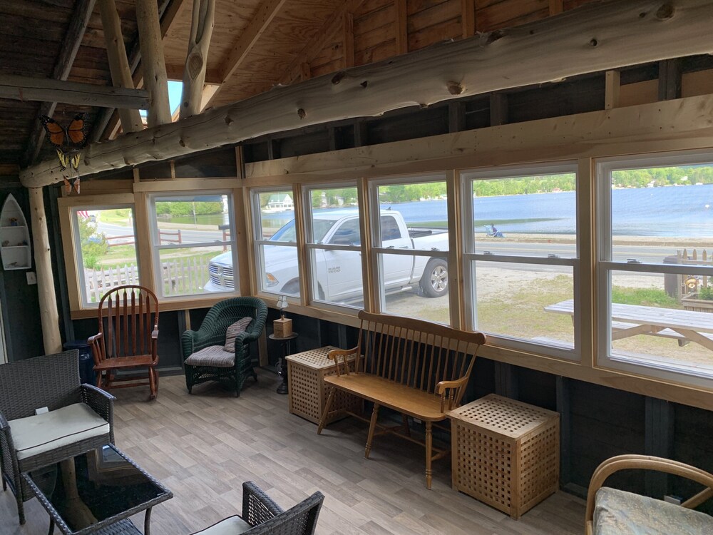 Gebhardt Getaway Charming LAKEFRONT Cottage on Lake Willoughby in