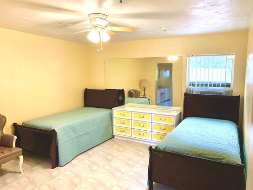 Download Lloguer de condominis de 3 dormitoris platja de daytona Desktop Wallpaper Free Lloguer De Condominis De 3 Dormitoris Platja De Daytona