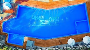 Seasonal outdoor pool