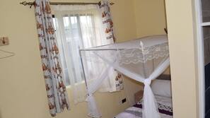 Bureau, Wi-Fi gratuit, draps fournis