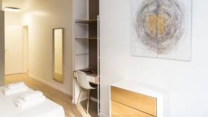 3 Schlafzimmer, individuell eingerichtet, Bügeleisen/Bügelbrett