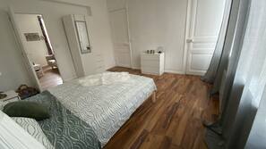 1 chambre, fer et planche à repasser, Wi-Fi, draps fournis