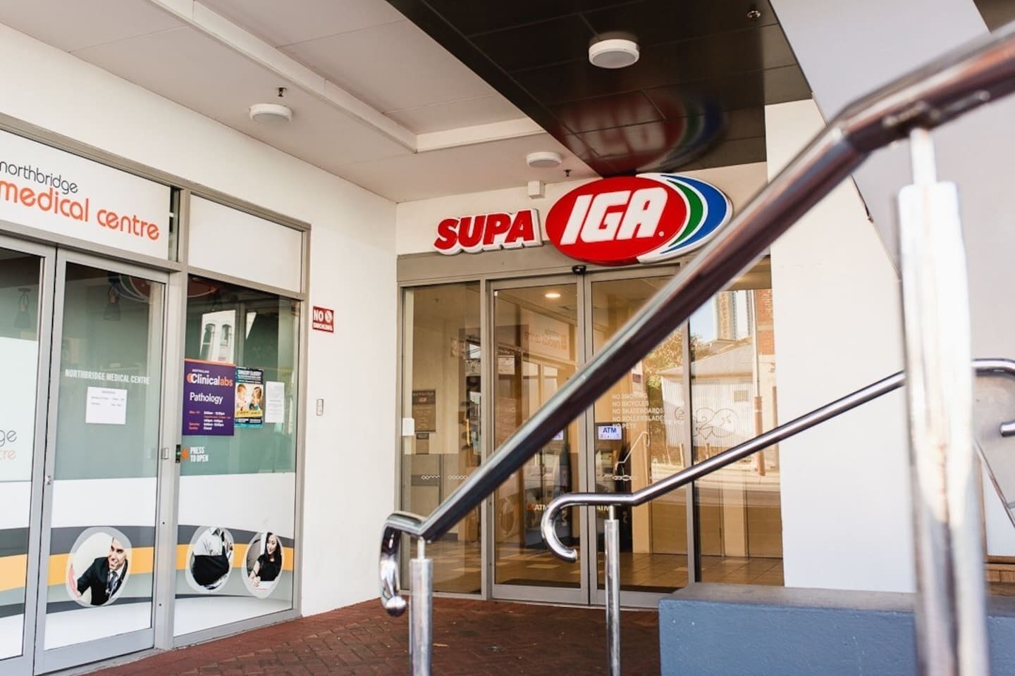 ? Perth City Views With 2 Bedroom + 2 Baths and Netflix