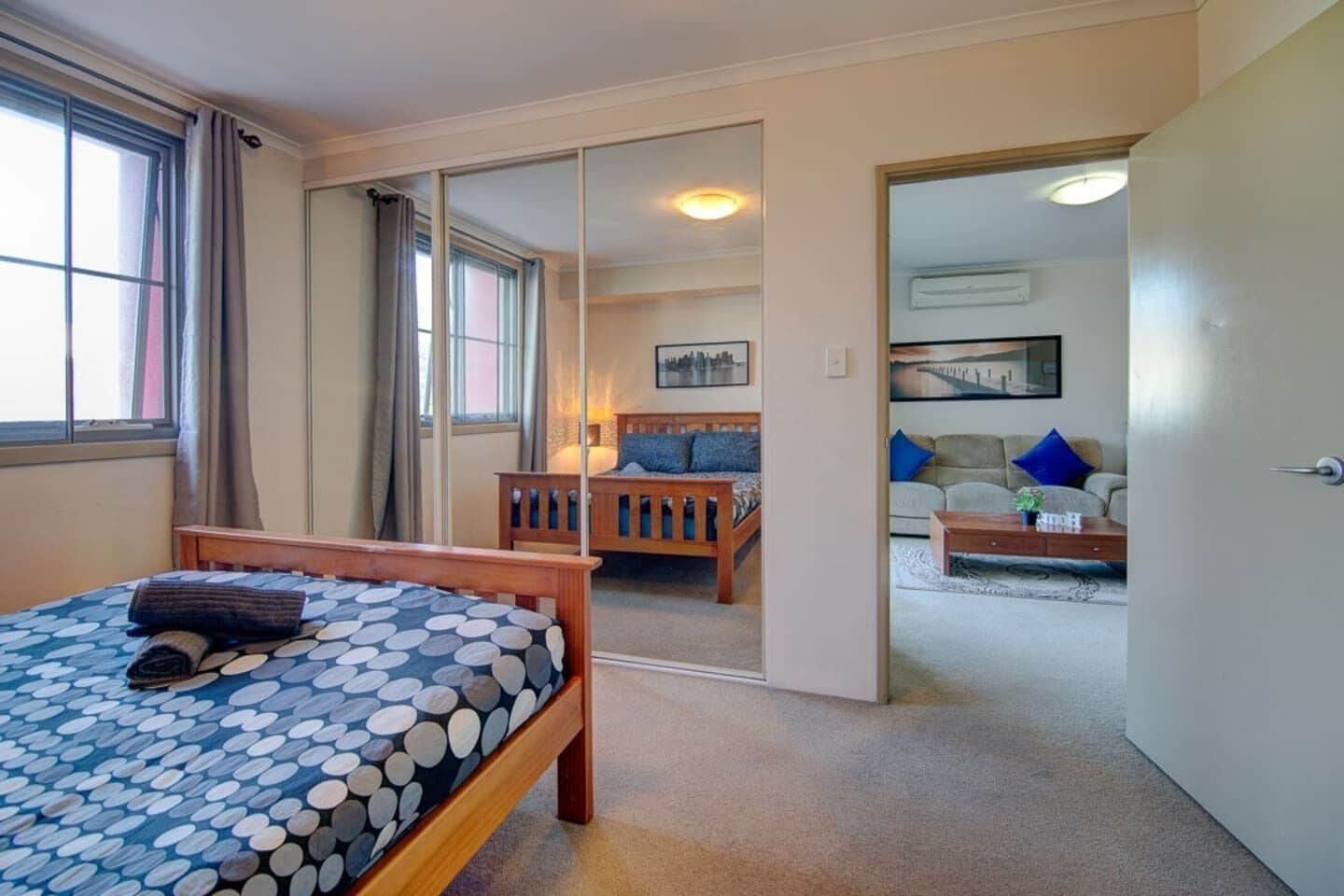 ? Perth City Views With 2 Bedroom + 2 Baths and Netflix