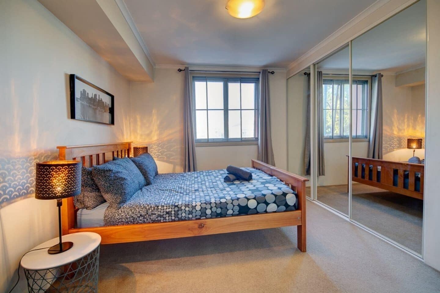 ? Perth City Views With 2 Bedroom + 2 Baths and Netflix