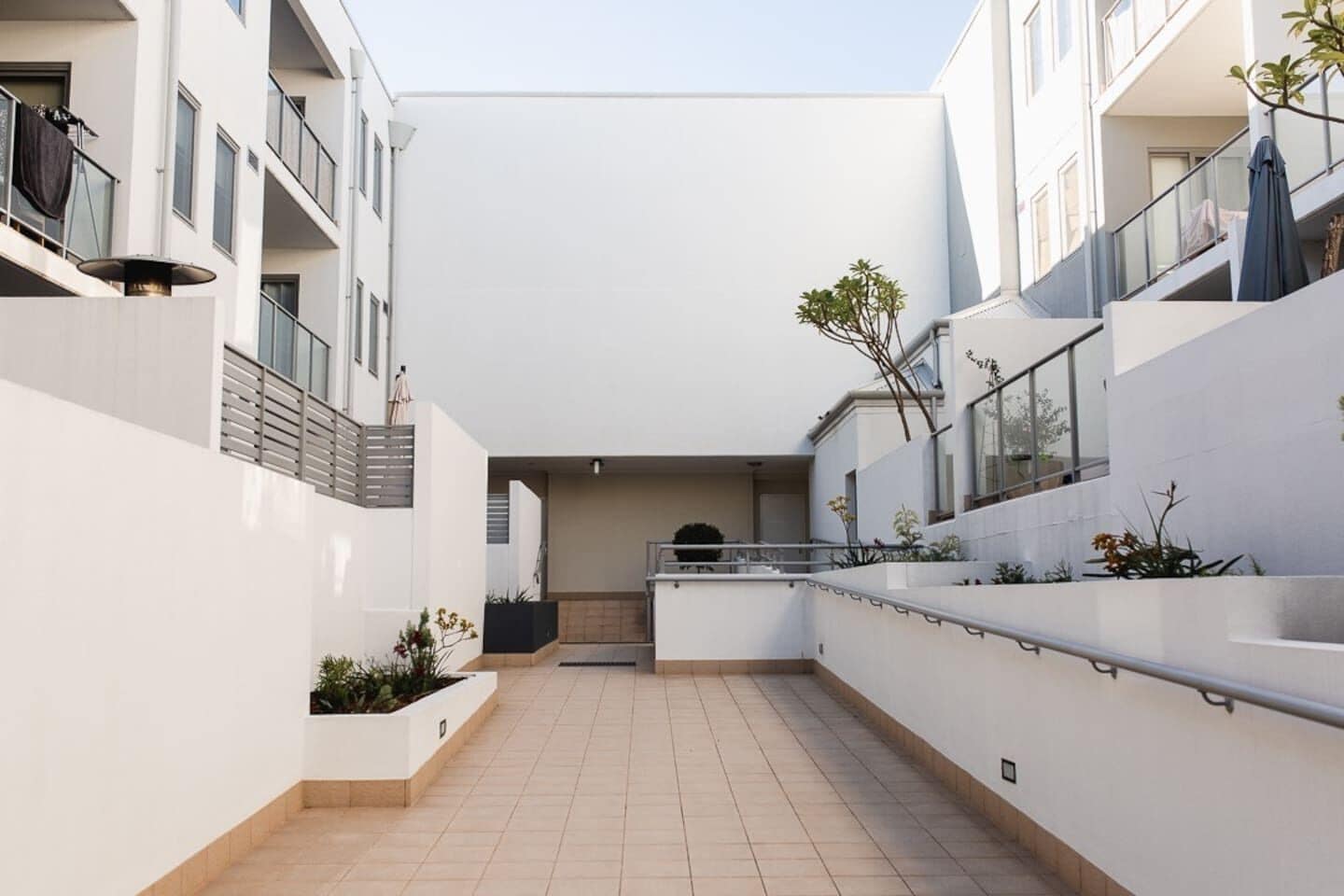 ? Perth City Views With 2 Bedroom + 2 Baths and Netflix