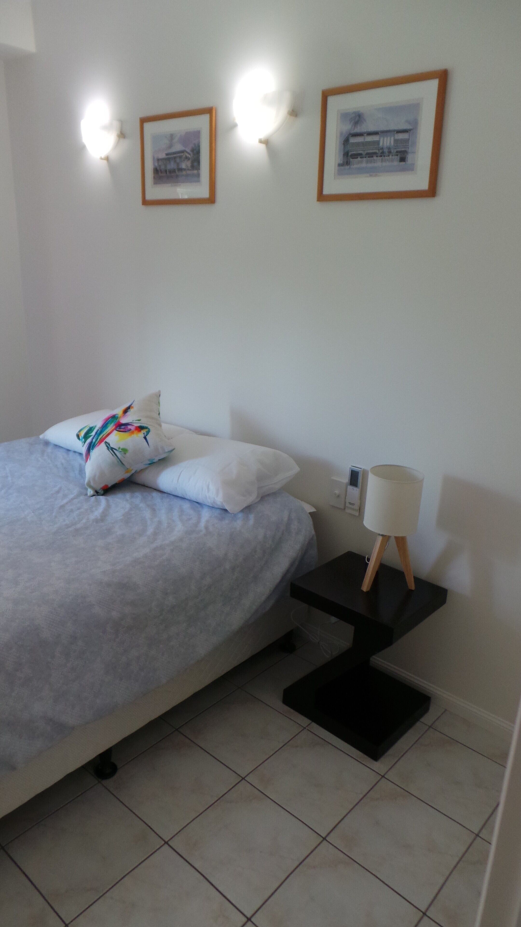 Superb Modern City Pad - Wifi & Pool